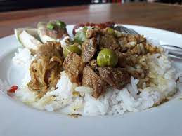: > 12 Thai dishes that you must try when coming to Bangkok, Thailand for the first time.